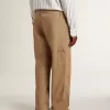 Pantalones beige para hombre con parches