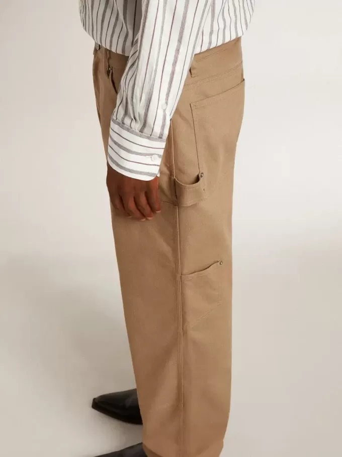 Pantalones beige para hombre con parches