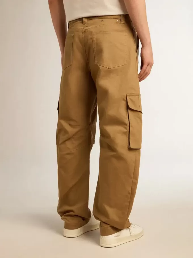 Pantalones cargo beige caqui