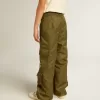 Pantalones cargo para niños en verde militar