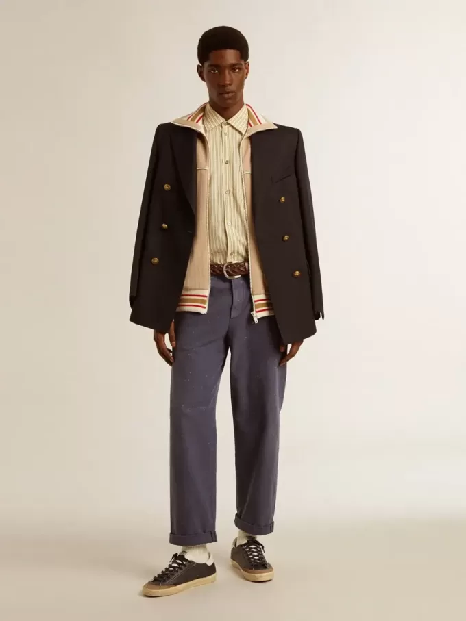 Pantalones chinos de hombre en azul con efecto desgastado