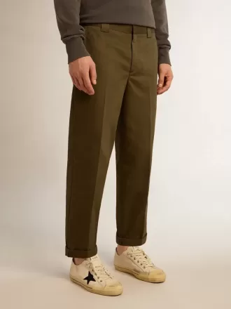 Pantalones chinos Golden Collection en verde militar