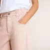 Pantalones cortos de algodón rosa con bordados para niña