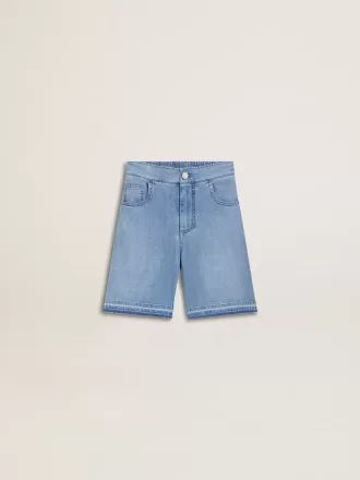 Pantalones cortos vaqueros para niño con bordado en la parte trasera