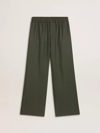 Pantalones de chándal para hombre en color verde oscuro con rayas verticales.