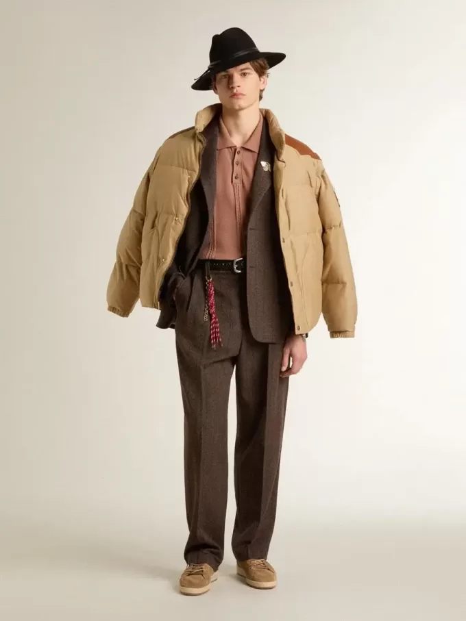 Pantalones de chándal para hombre en lana marrón oscuro con diseño de rayas finas