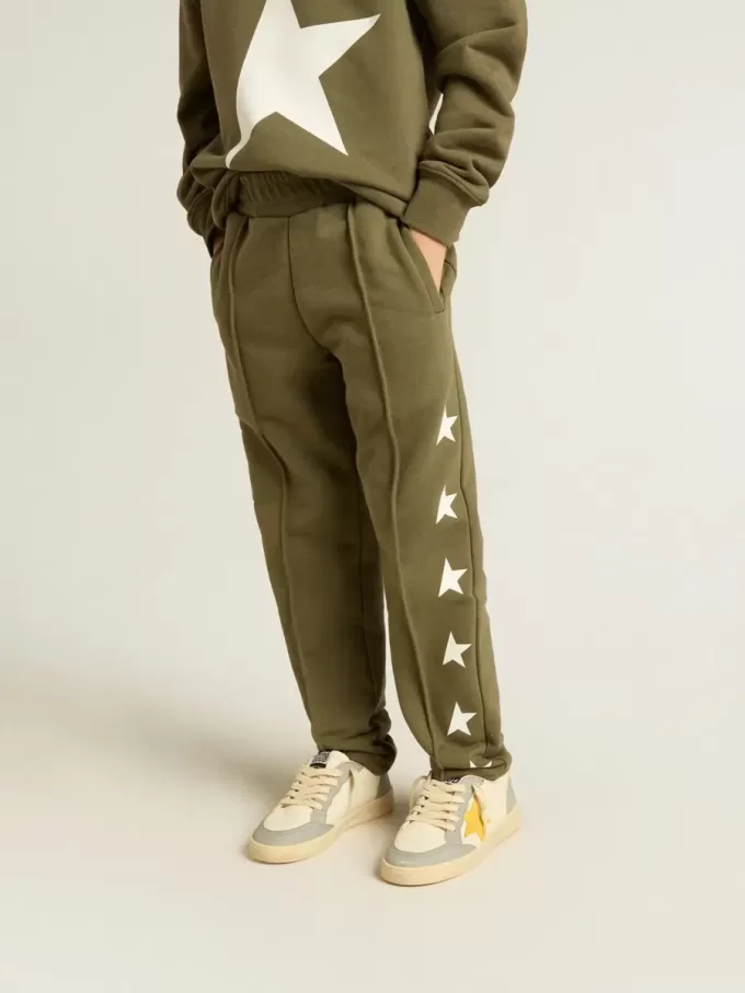 Pantalones de chándal para niño en verde militar con estrellas blancas