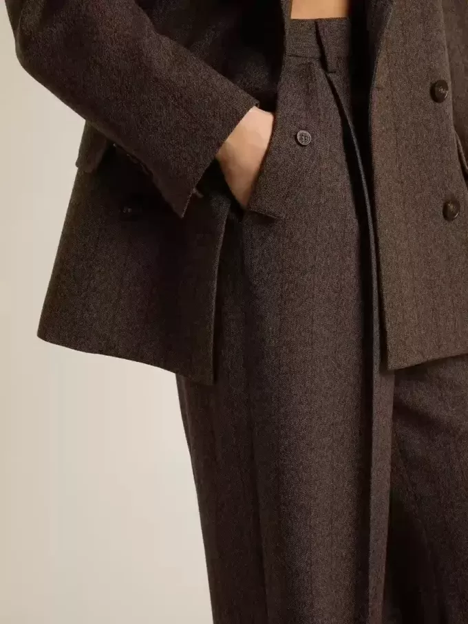 Pantalones de lana virgen marrones para mujer