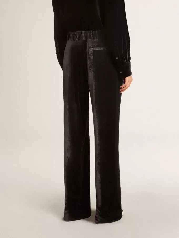 Pantalones negros con efecto terciopelo
