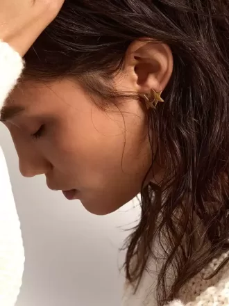 Pendientes de botón para mujer en color oro antiguo