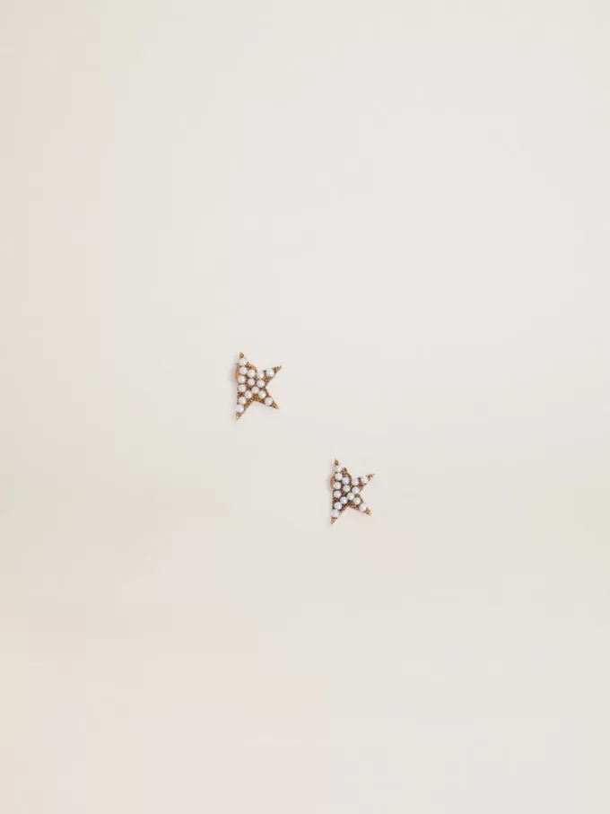 Pendientes de botón para mujer en color oro antiguo con cuentas decorativas Pendientes de botón para mujer en color oro antiguo con cuentas decorativas