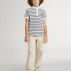 Polo blanco de algodón para niño con rayas azul marino y bordado Polo blanco de algodón para niño con rayas azul marino y bordado