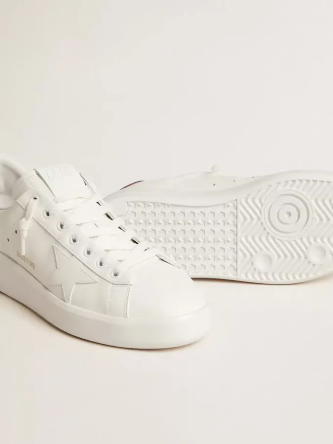 Purestar con estrella de cuero blanco y lengüeta del talón de cuero ciruela