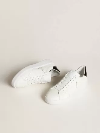 Purestar para mujer con estrella de cuero y lengüeta del talón de charol negro