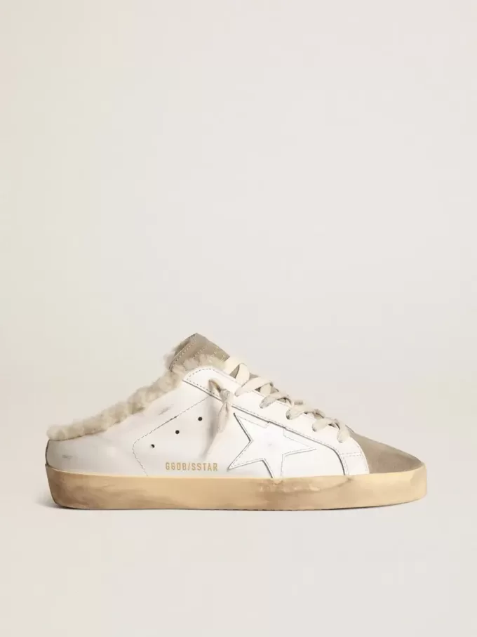 Sabots Super-Star con estrella de cuero blanco y forro de piel de oveja Sabots Super-Star con estrella de cuero blanco y forro de piel de oveja