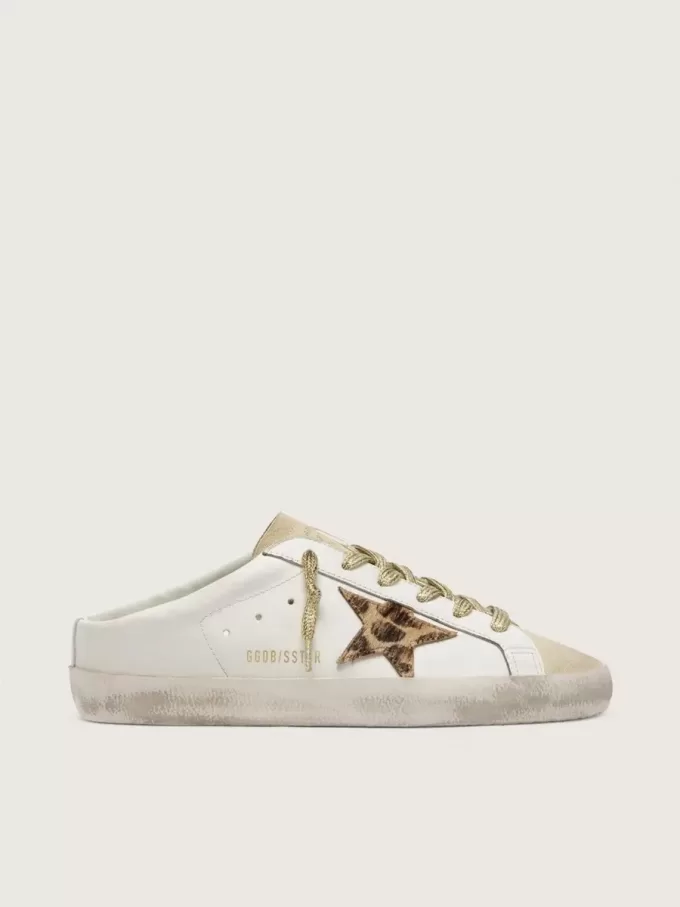 Sabots Super-Star con estrella de piel de potro y lengüeta de ante beige