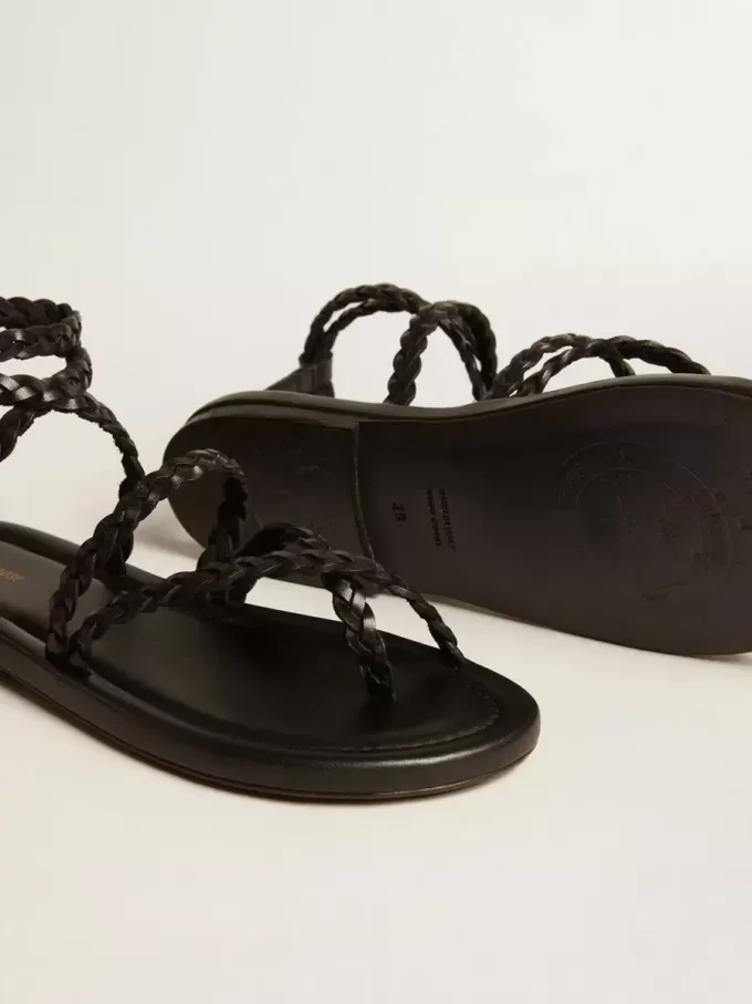 Sandalias planas Penelope para mujer en piel negra.