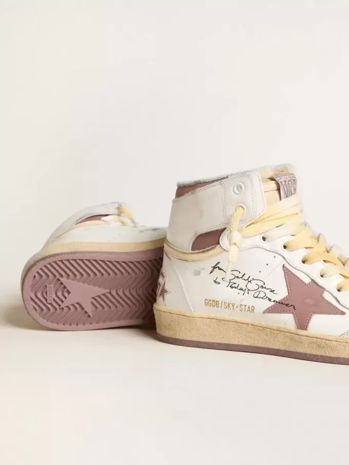 Sky-Star en piel blanca con estrella de piel rosa