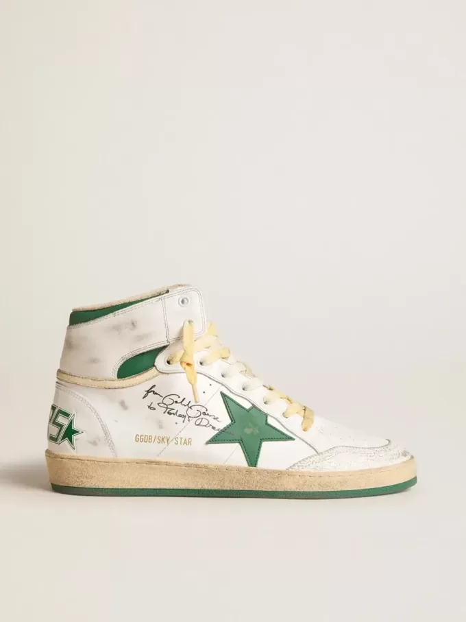 Sky-Star en piel blanca con estrella de piel verde. Sky-Star en piel blanca con estrella de piel verde.