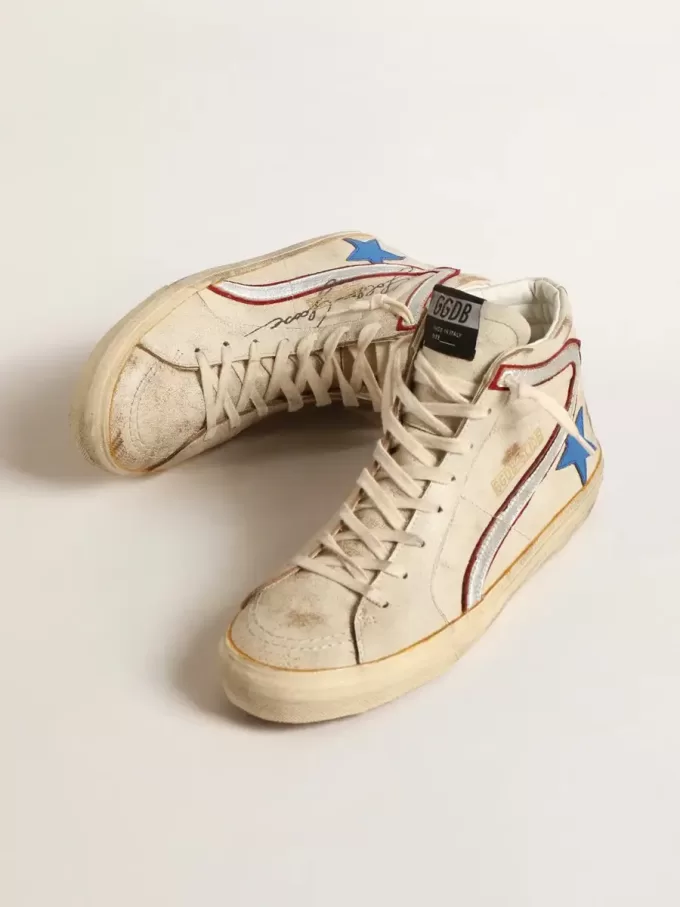 Slide para hombre con estrella de piel azul claro y detalle metálico plateado Slide para hombre con estrella de piel azul claro y detalle metálico plateado