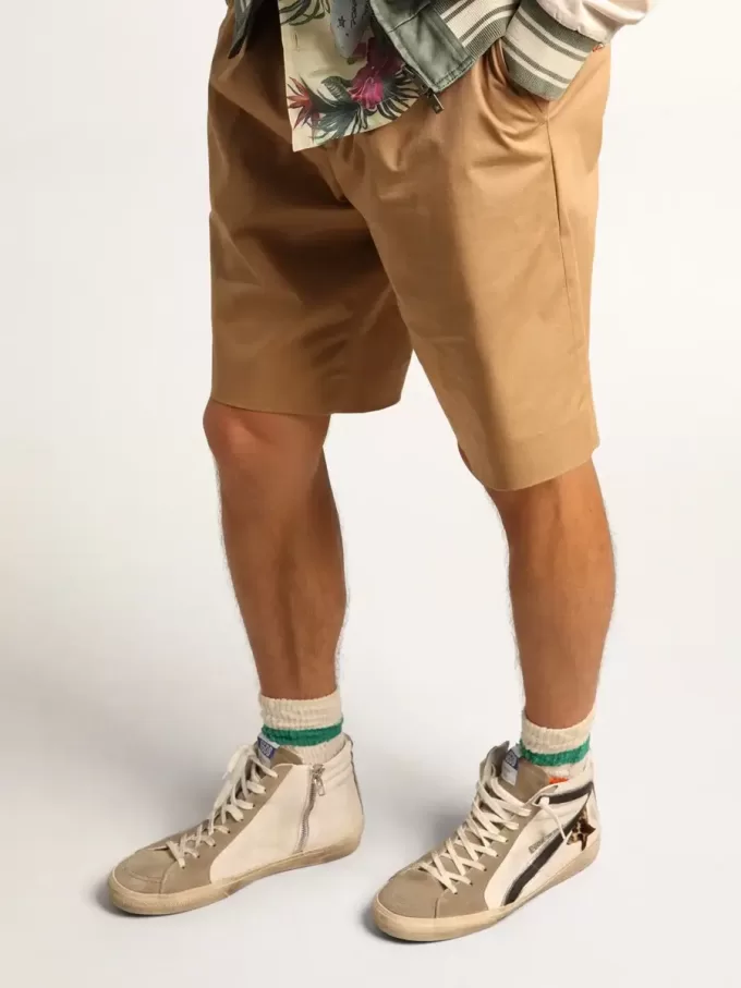 Slide para hombre con estrella de piel de potro con estampado de leopardo y detalle negro brillante Slide para hombre con estrella de piel de potro con estampado de leopardo y detalle negro brillante