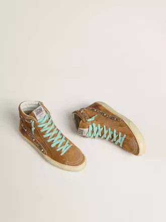 Slide para mujer en ante color ocre con estrella de cuero color tabaco