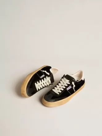 Soul Star en terciopelo negro con lengüeta del talón en cuero blanco