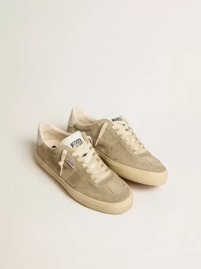 Soul Star para hombre en ante gris paloma con lengüeta y talón de cuero blanco Soul Star para hombre en ante gris paloma con lengüeta y talón de cuero blanco