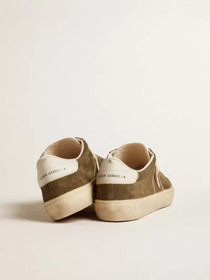 Soul Star para hombre en ante verde con lengüeta y talón de cuero blanco