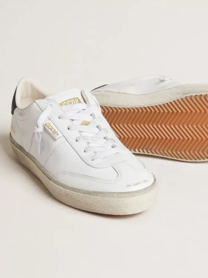 Soul Star para hombre en piel blanca con lengüeta trasera en piel negra Soul Star para hombre en piel blanca con lengüeta trasera en piel negra