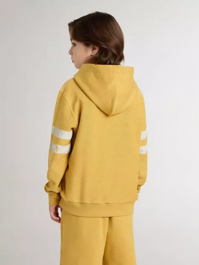 Sudadera amarilla para niños con estampado vintage Sudadera amarilla para niños con estampado vintage