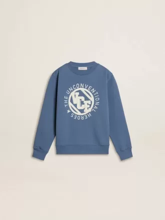 Sudadera azul para niños con parches blancos en relieve