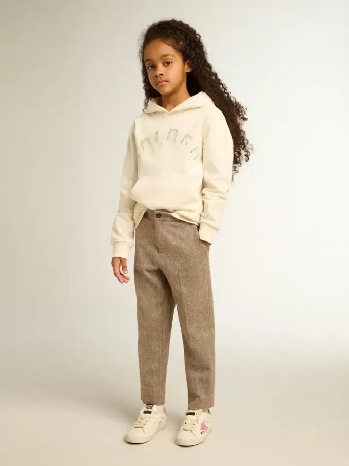 Sudadera con capucha en blanco envejecido con parches