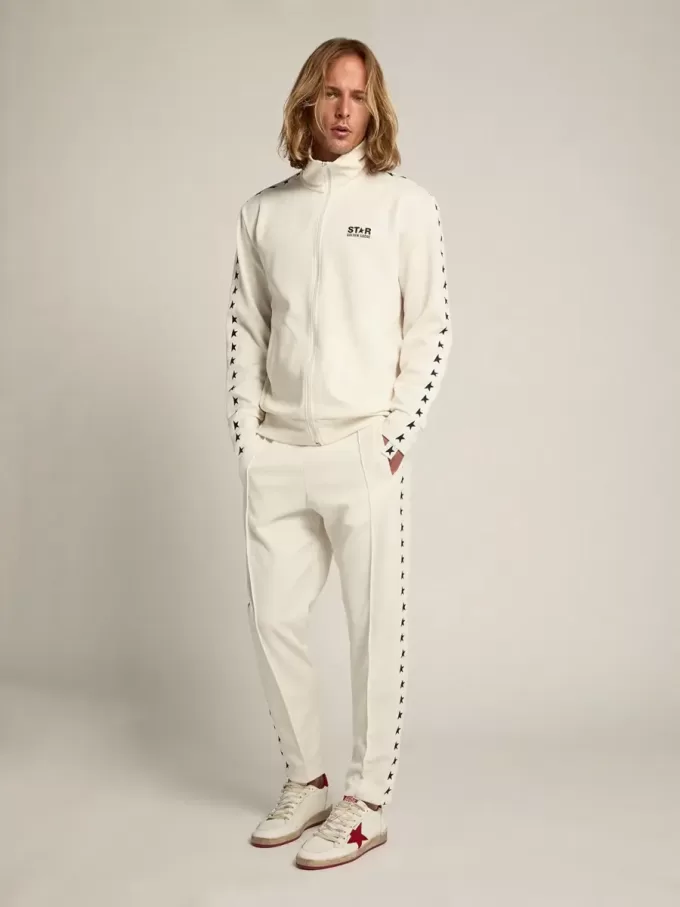Sudadera con cremallera para hombre en color blanco papiro con estrellas negras