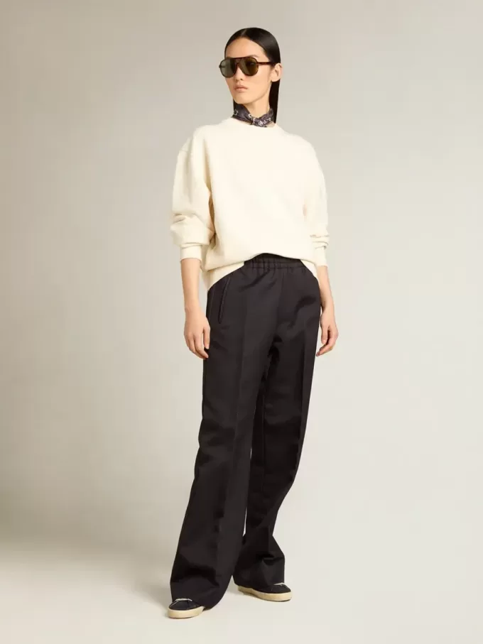 Sudadera en blanco envejecido con logotipo invertido en la espalda – Jersey Capsule Sudadera en blanco envejecido con logotipo invertido en la espalda – Jersey Capsule