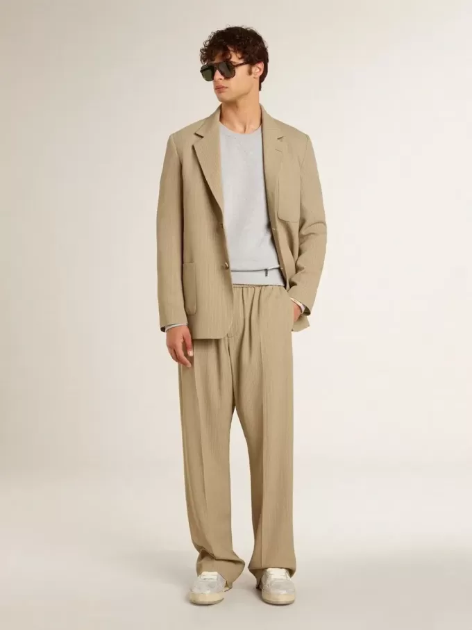 Sudadera gris de cuello redondo para hombre con costuras en contraste Sudadera gris de cuello redondo para hombre con costuras en contraste