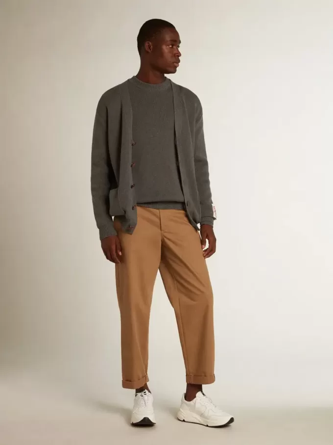 Suela de running para hombre de origen biológico con estrella blanca y lengüeta en el talón