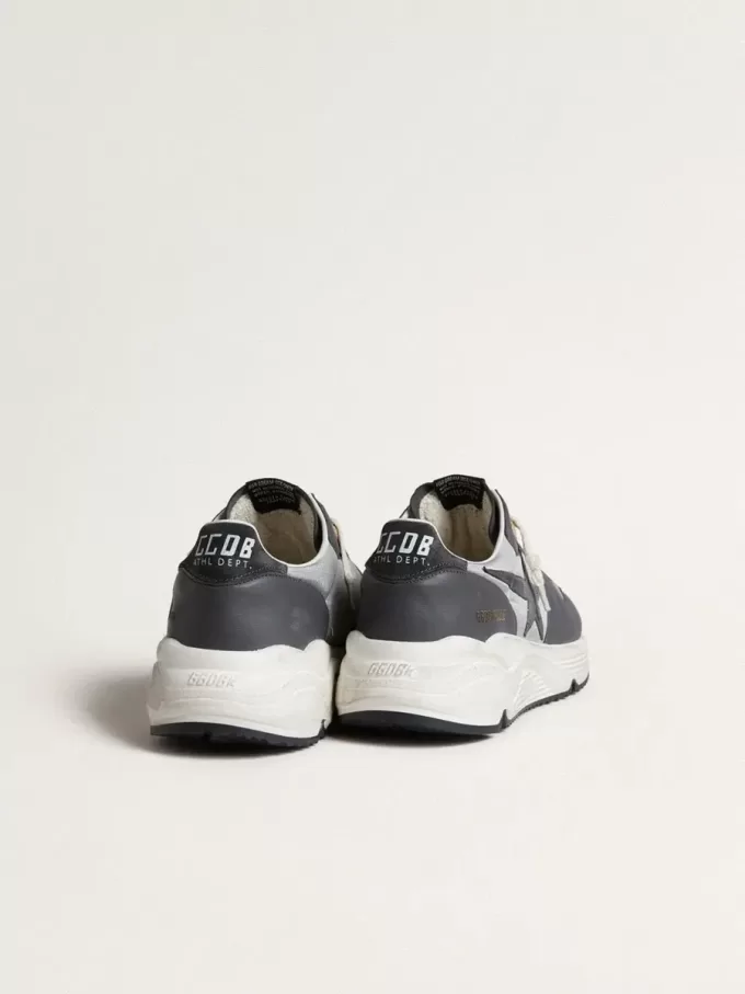 Suela de running para hombre en nailon gris y piel napa negra con estrella de ante negro.