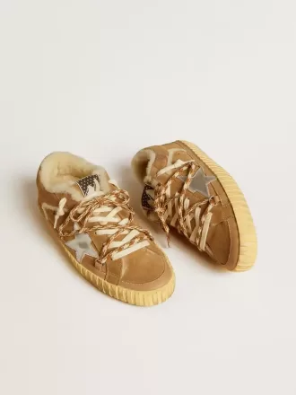 Super-Star en ante beige y piel de oveja con estrella de cuero metalizado