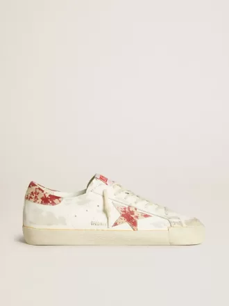 Super-Star LAB para hombre en color blanco con estrella y lengüeta en el talón con efecto óxido Super-Star LAB para hombre en color blanco con estrella y lengüeta en el talón con efecto óxido