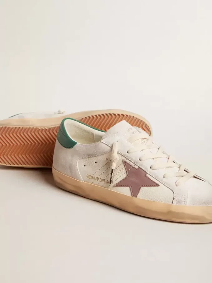 Super-Star LTD en ante con estrella de cuero rosa y lengüeta verde en el talón