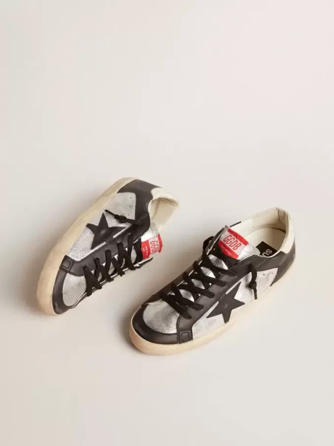 Super-Star LTD en piel metalizada con estrella e inserciones de piel negra