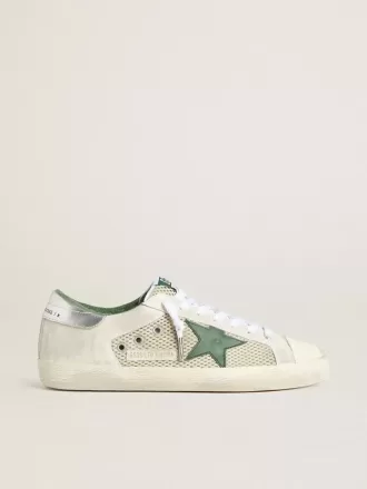 Super-Star LTD para hombre en ante blanco y malla con estrella de piel verde y lengüeta plateada en el talón Super-Star LTD para hombre en ante blanco y malla con estrella de piel verde y lengüeta plateada en el talón