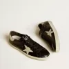 Super-Star LTD para hombre en charol negro con estrella y lengüeta en el talón de ante