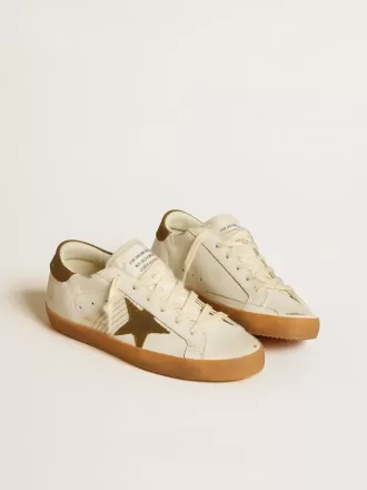 Super-Star LTD para mujer con estrella y lengüeta en el talón de nubuck verde militar Super-Star LTD para mujer con estrella y lengüeta en el talón de nubuck verde militar