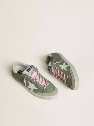 Super-Star LTD para mujer en nubuck verde con estrella y lengüeta en el talón de cuero blanco Super-Star LTD para mujer en nubuck verde con estrella y lengüeta en el talón de cuero blanco