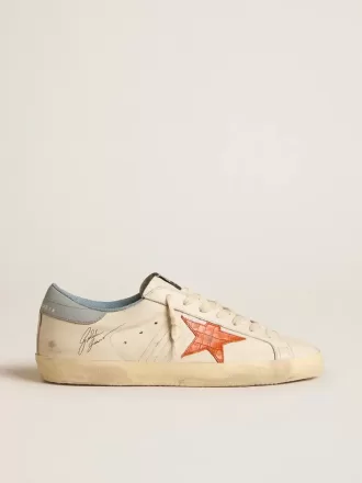 Super-Star para hombre con estrella con estampado de cocodrilo y lengüeta azul plateada en el talón Super-Star para hombre con estrella con estampado de cocodrilo y lengüeta azul plateada en el talón