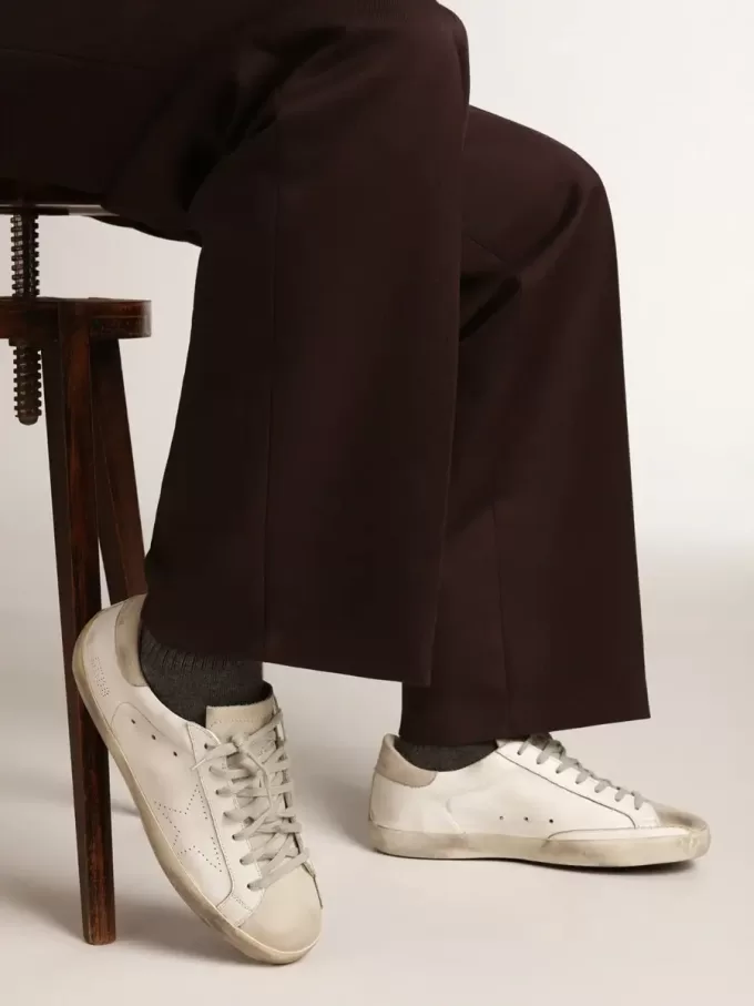 Super-Star para hombre con estrella perforada y lengüeta gris hielo en el talón