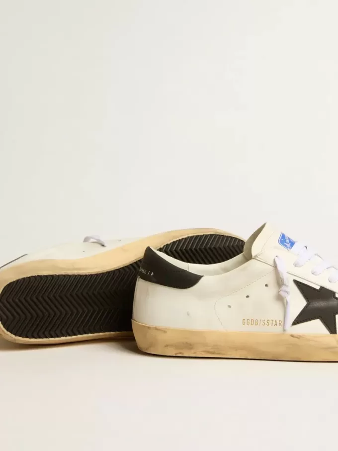 Super-Star para hombre en blanco de origen biológico con estrella y lengüeta en el talón en negro