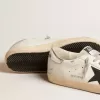 Super-Star para hombre en piel blanca con estrella de nubuck negro y lengüeta del talón en piel metalizada plateada